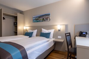 Premium bedding, in-room safe, desk, soundproofing - Trip Inn Zurich Hotel (Zürich)