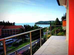 LĂ€genhet - 3 sovrum - havsutsikt (Penthouse) | Balkong