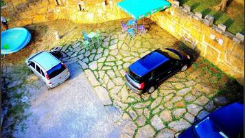 Parkir mandiri gratis