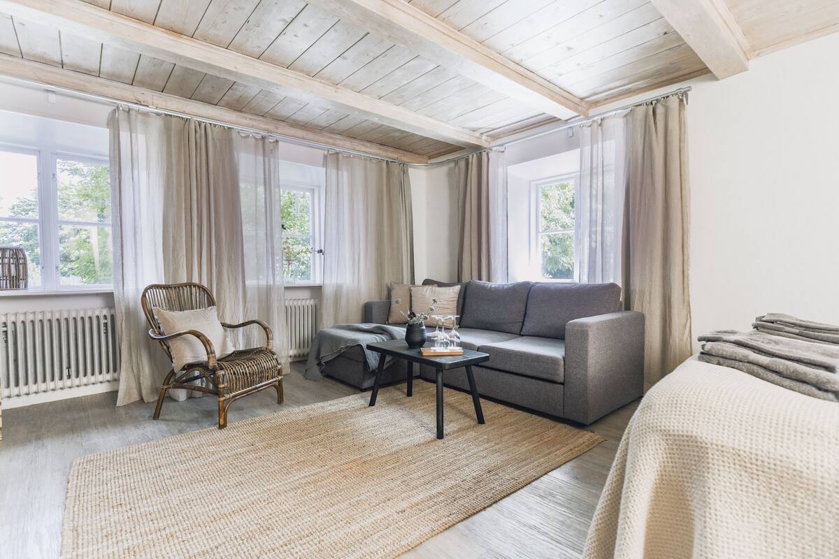 family room, multiple beds, non smoking, pool access | 1 bedroom, premium bedding, blackout curtains, free wifi