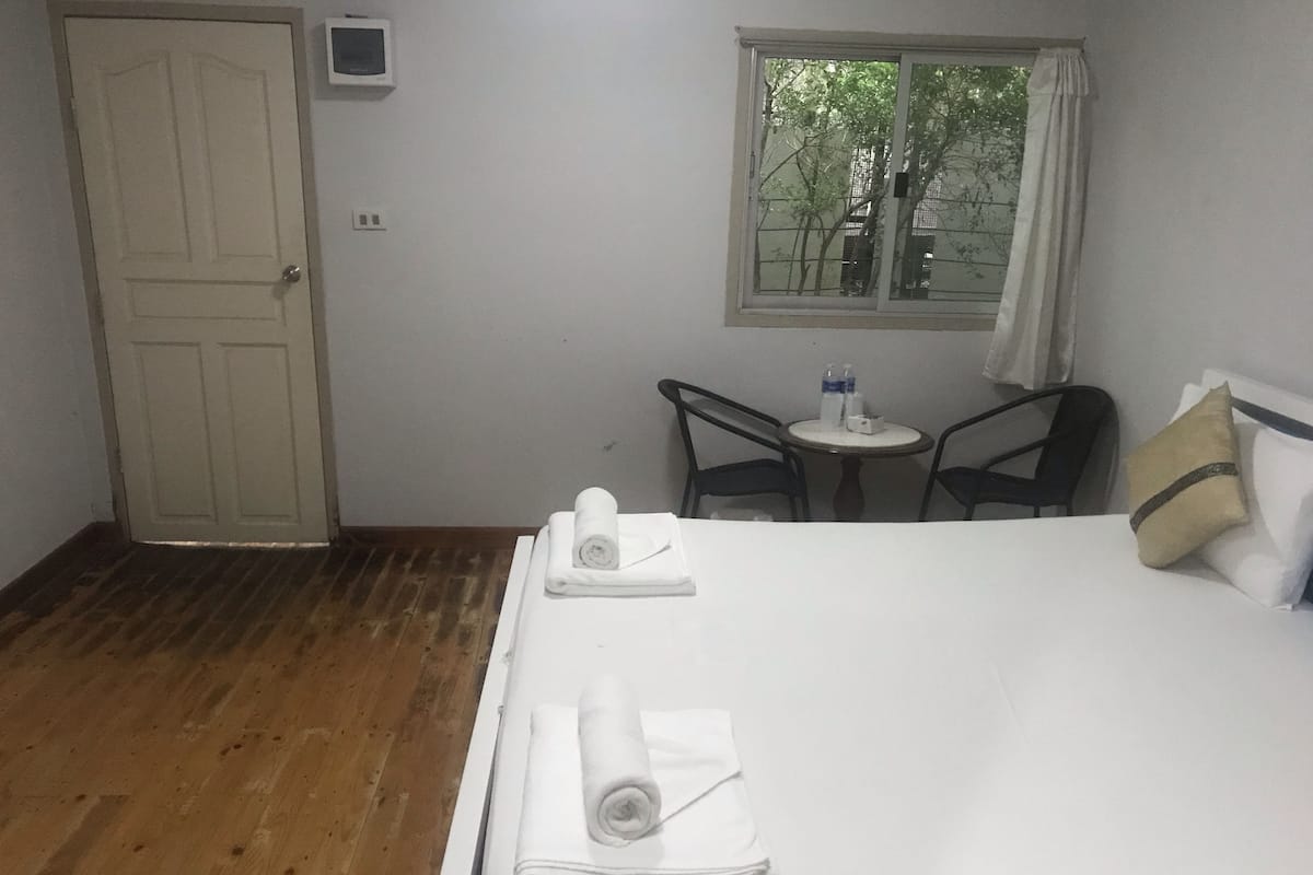Economy Room | Blackout curtains, free WiFi
