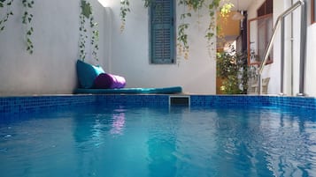 Alberca al aire libre