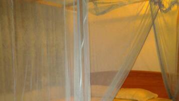 Deluxe Double or Twin Room, Garden View | 1 bedroom, desk, free wired Internet