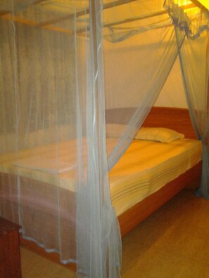 Phòng đôi hoặc 2 giường đơn Deluxe, quang cảnh vườn | 1 phòng ngủ, bàn, truy cập Internet tốc độ cao (có dây) miễn phí 