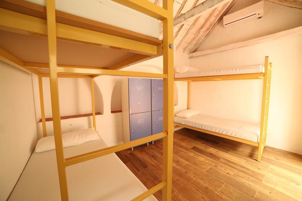 Shared Dormitory, Mixed Dorm (Bed in 4 bed) | Free WiFi, bed sheets