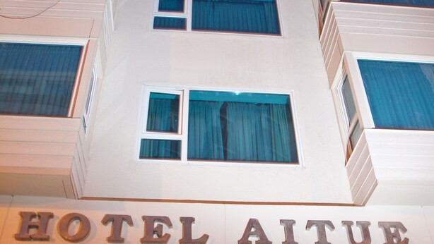 Ảnh chưa phân loại, 1 trong số 41 ảnh, nút