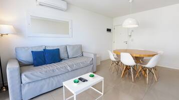 Superior Apartment, 1 Bedroom | Living room | Flat-screen TV, Netflix, heated floors