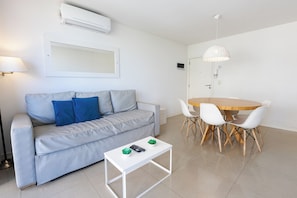 Superior Apartment, 1 Bedroom | Living room
