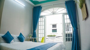 บ้านพัก, 4 ห้องนอน, ระเบียง | 4 ห้องนอน, โต๊ะทำงาน, เตารีด/โต๊ะรีดผ้า, Wi-Fi ฟรี