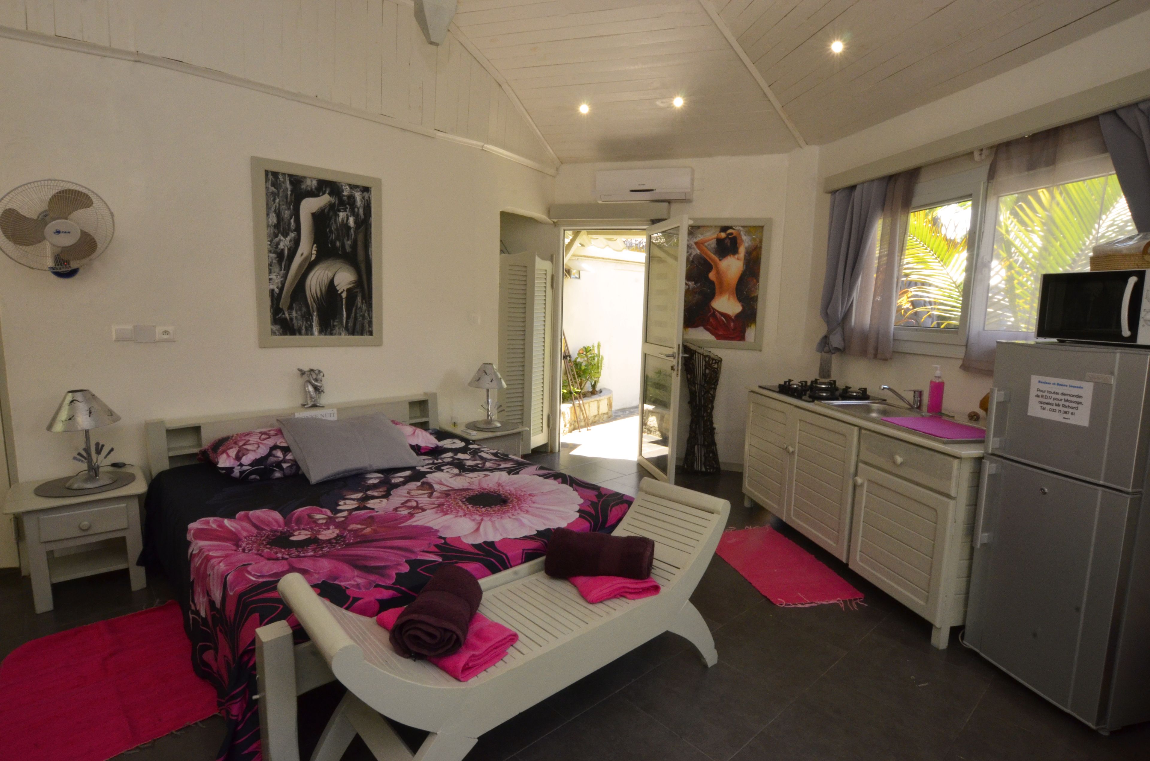 Claire De Lune | 1 개의 침실, 고급 침구, 객실 내 금고, 각각 다른 스타일의 인테리어