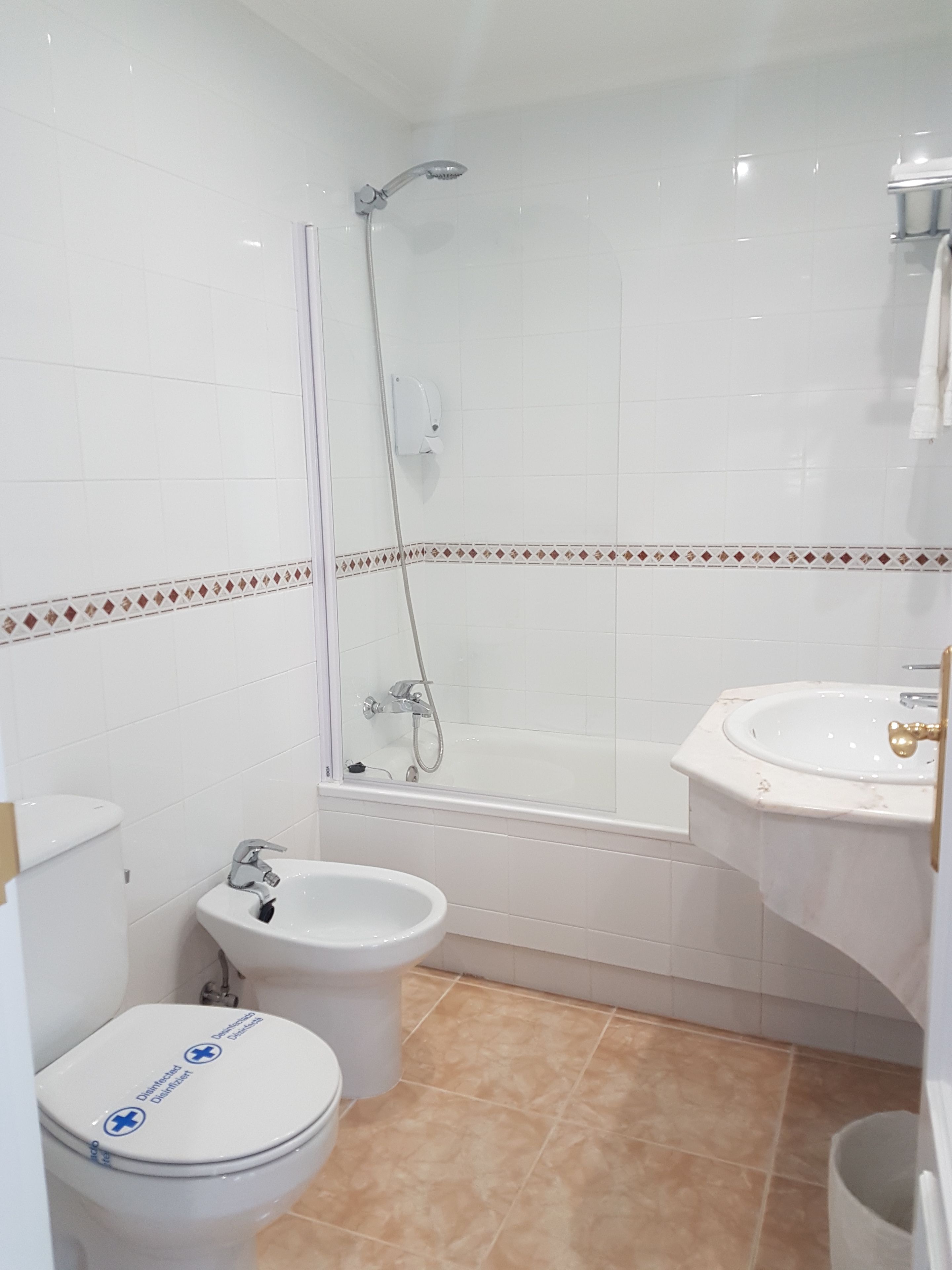 triple room, terrace | bathroom | free toiletries, bidet, towels