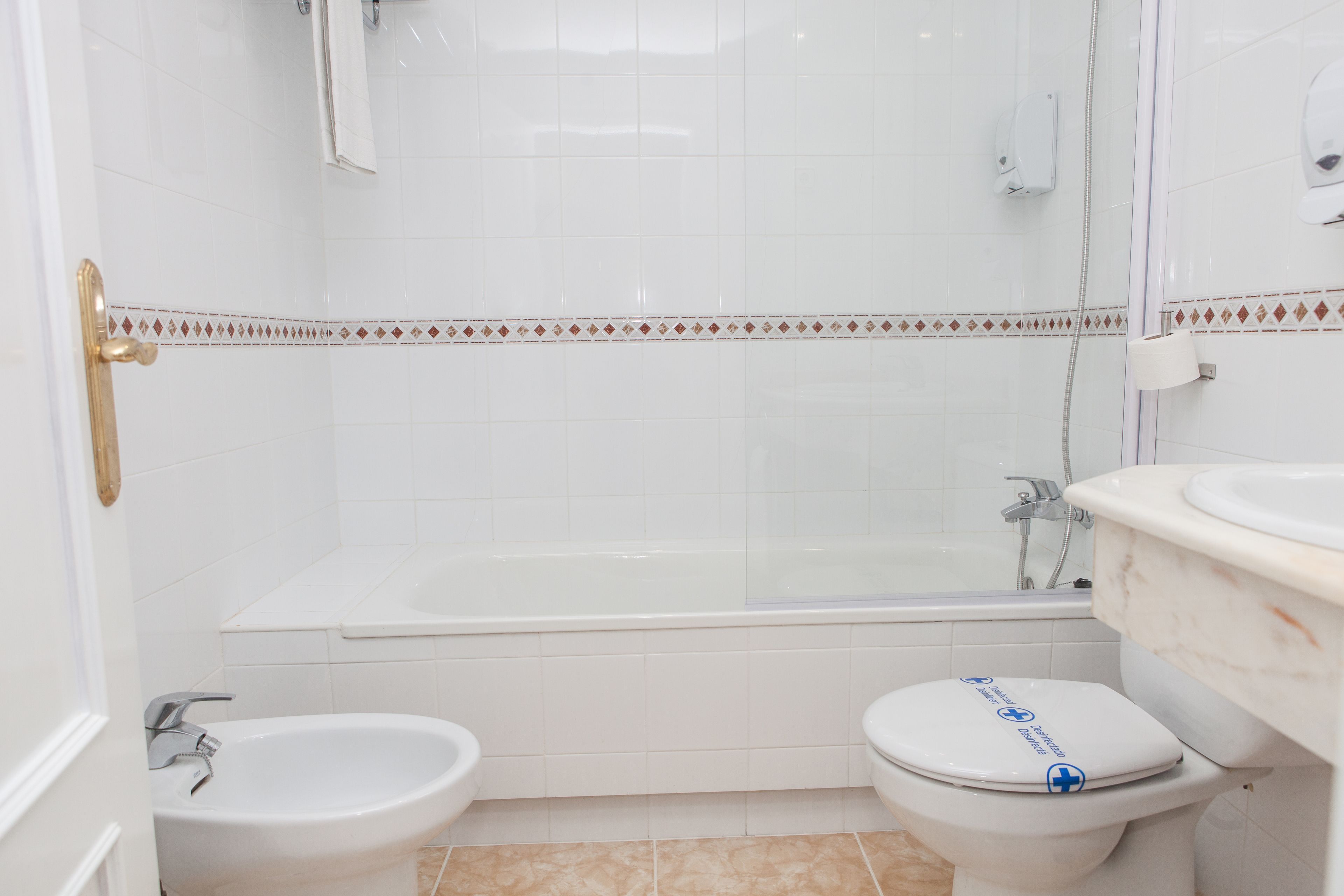 double room, terrace | bathroom | free toiletries, bidet, towels