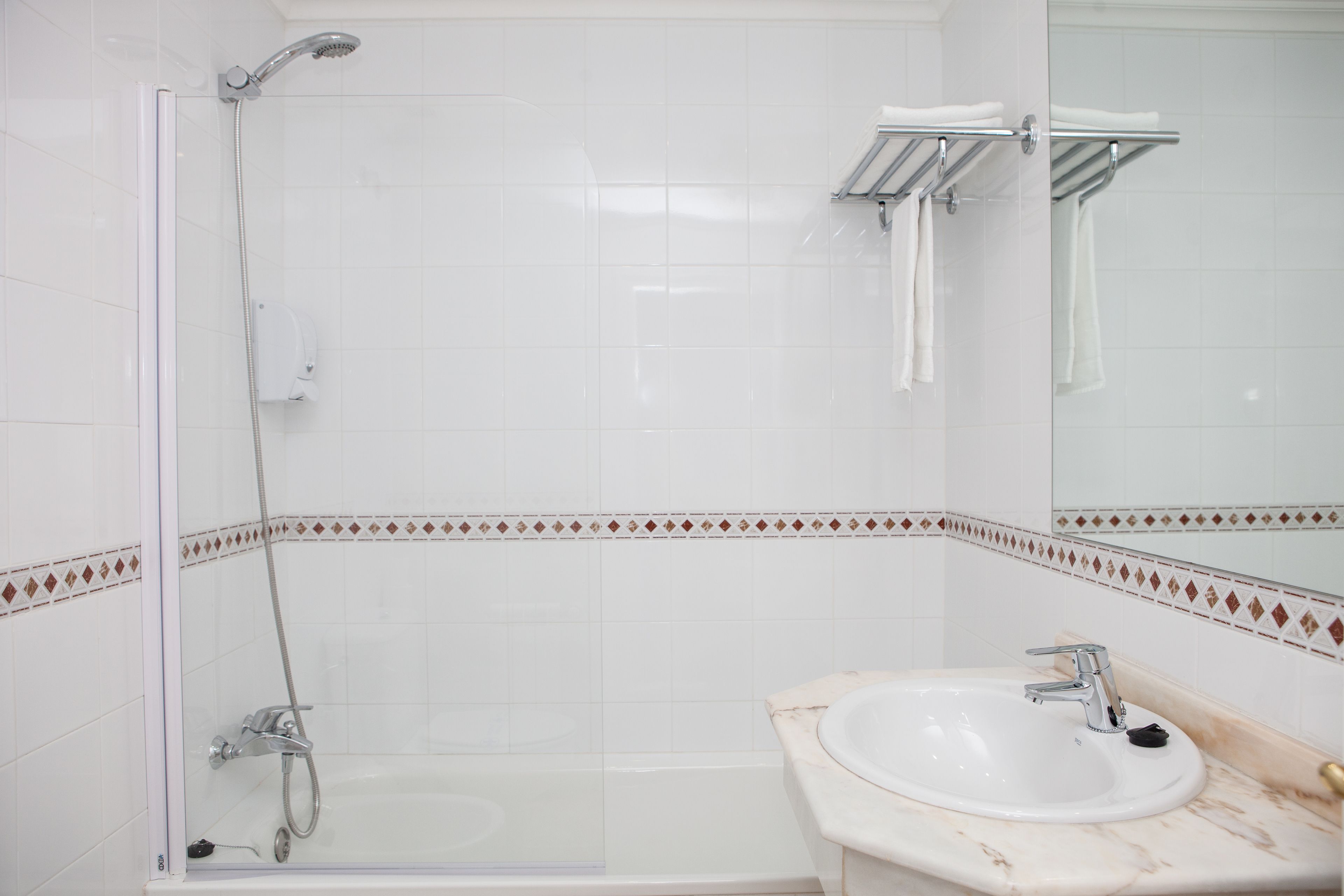 free toiletries, bidet, towels