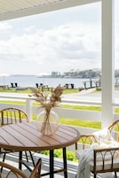 Shore Oceanfront ADA King | Iron/ironing board, free WiFi, bed sheets