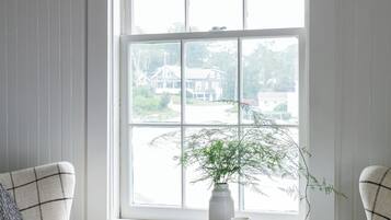Inn Oceanfront King | Beach/ocean view