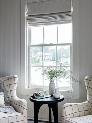 Inn Oceanfront King | Beach/ocean view - Bluebird Ocean Point Inn (East Boothbay)