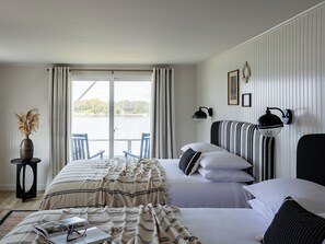 Iron/ironing board, free WiFi, bed sheets - Bluebird Ocean Point Inn (East Boothbay)