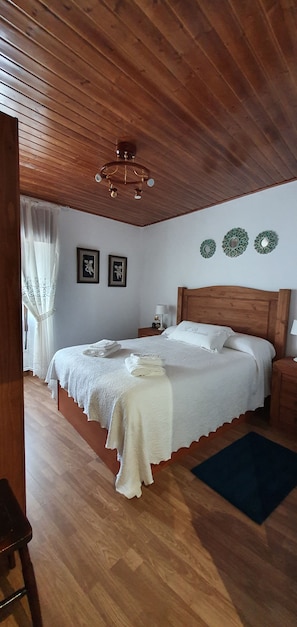Apartment, 3 Schlafzimmer | Bettwäsche aus ägyptischer Baumwolle, hochwertige Bettwaren