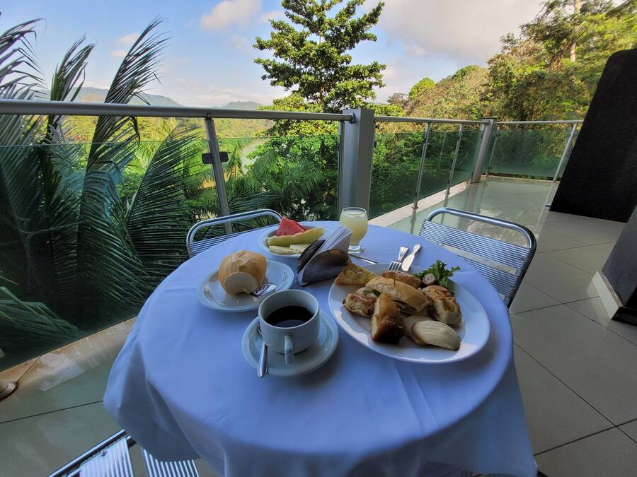 Kaffee und/oder Kaffeemaschine