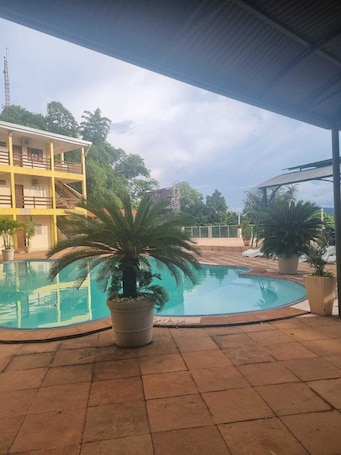 ์ด๊ทธ์ ํํฐ๋ธ ์ฑ๊ธ๋ฃธ | ํ
๋ผ์ค/ํํฐ์ค