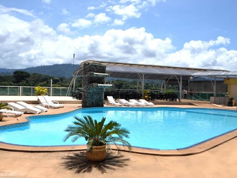 Outdoor pool, pool loungers