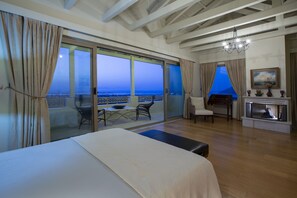 Villa, 5 Bedrooms, Private Pool, Sea View | 4 bedrooms, desk, soundproofing, iron/ironing board