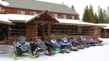 Snow and ski sports