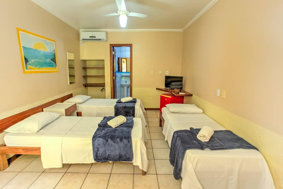 Minibar, soundproofing, WiFi (free)