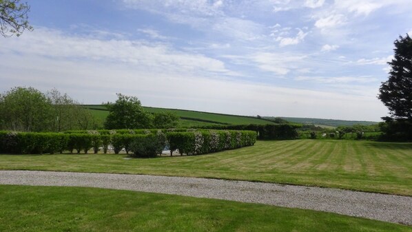 View from property - Eastaway Cottage (Bude)