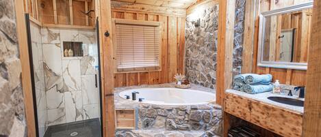 Cabin, 3 Bedrooms | Bathroom
