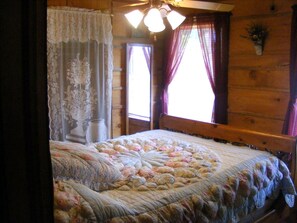 3 chambres, fer et planche à repasser, Wi-Fi gratuit, draps fournis