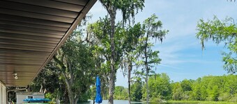  Enjoy peace and tranquility on the Withlacoochee river with breathtaking views.