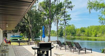 Enjoy peace and tranquility on the Withlacoochee river with breathtaking views.