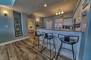 Condo, 2 Bedrooms | Private kitchen