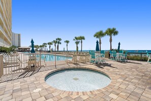 Huoneisto, 2 makuuhuonetta | Uima-allas | Lämmitetty uima-allas