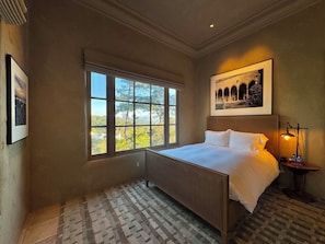 5 chambres, bureau, fer et planche à repasser, Wi-Fi gratuit