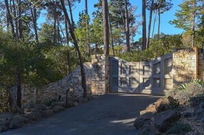 Property grounds - Forest Opulence: Center of PB Resorts: Four Seasons Bedding (Del Monte Forest)