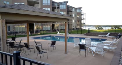 Bridges Bay Boji Lake-View Condo For Rent!!