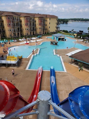 Bridges Bay Boji Lake-View Condo For Rent!!