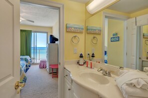 Condo, 2 Bedrooms | Bathroom