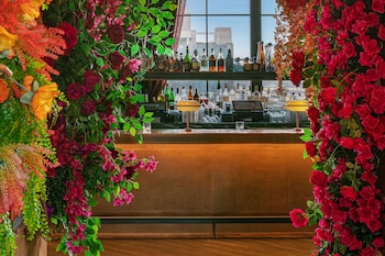 2 bars/lounges, rooftop bar at Moxy NYC Chelsea