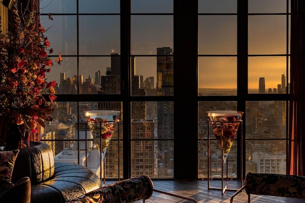 2 bars-salons, bar sur le toit