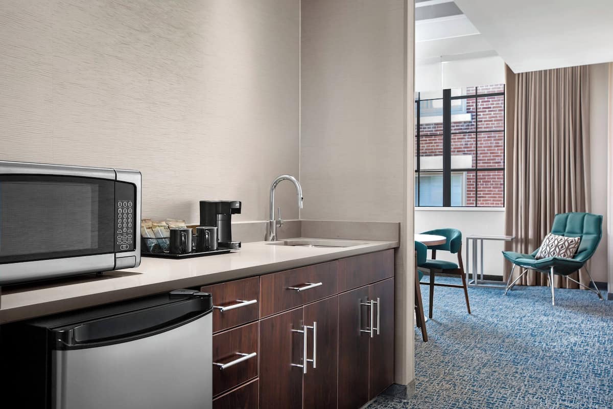 suite, 1 bedroom | 1 bedroom, egyptian cotton sheets, premium bedding, down duvets