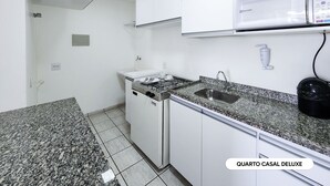 Deluxe Double Room, 1 Queen Bed | 私人厨房