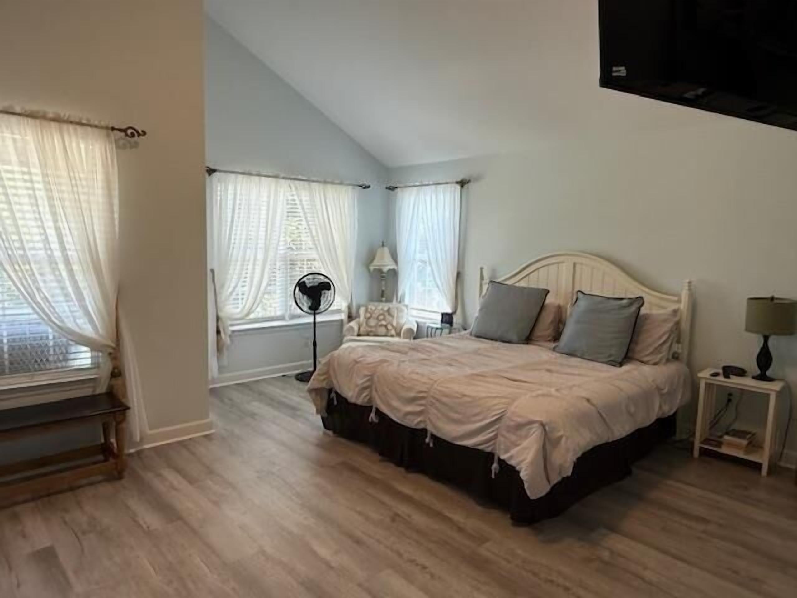 4 間睡房、熨斗/熨衫板、Wi-Fi