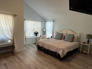 4 habitaciones, tabla de planchar con plancha y wifi