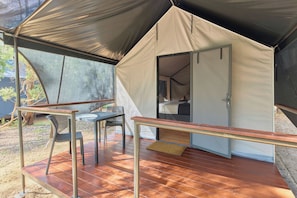 Modern Safari Tent | Terrace/patio