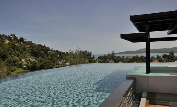 Outdoor pool - 6th Avenue Phuket Apartments (Choeng Thale)