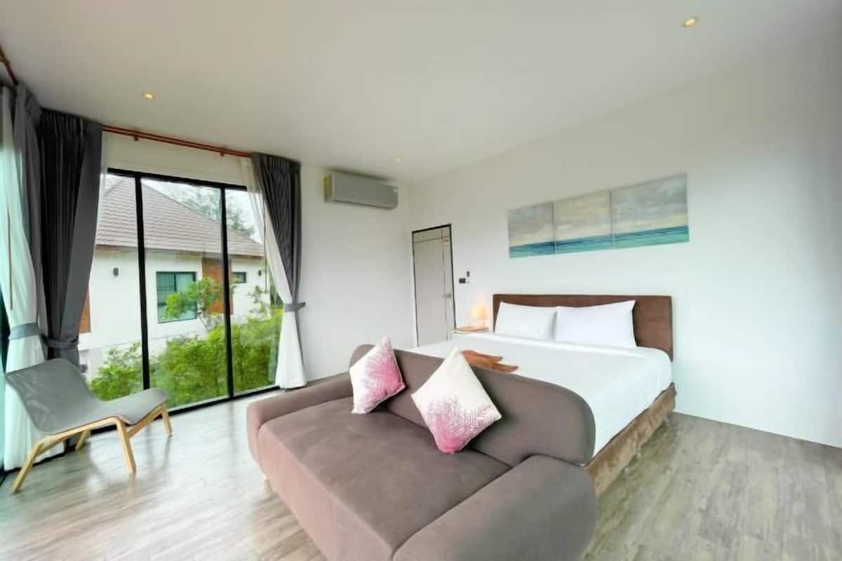 Cortinas opacas y wifi gratis