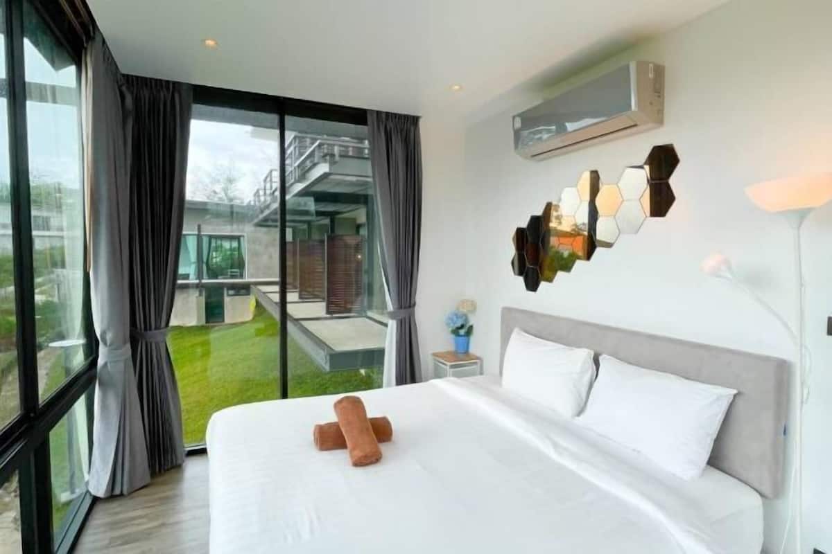 Cortinas opacas y wifi gratis